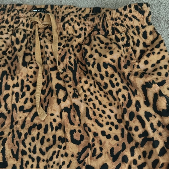 Billabong cheetah print shorts - Picture 6 of 6